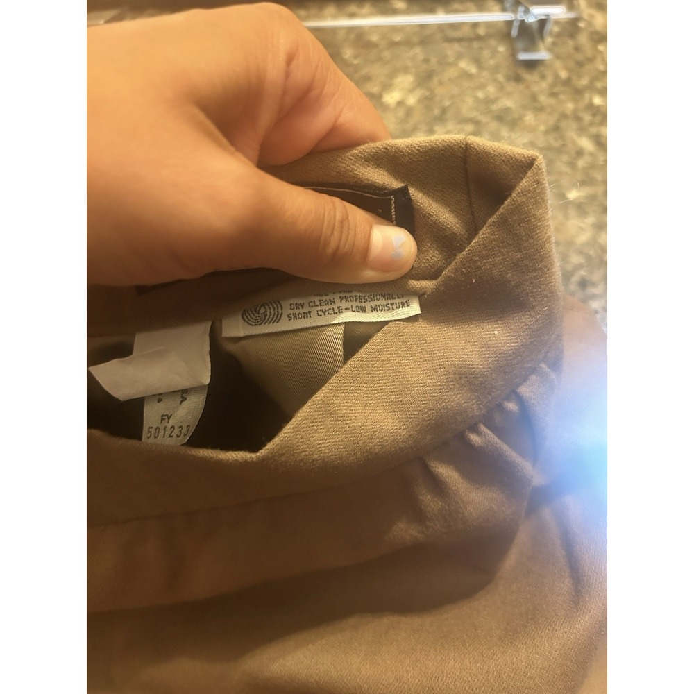 Burberry's Beige Tan Solid Lined Pleated Knee Length Skirt Size 6 Pure Wool - Picture 9 of 13